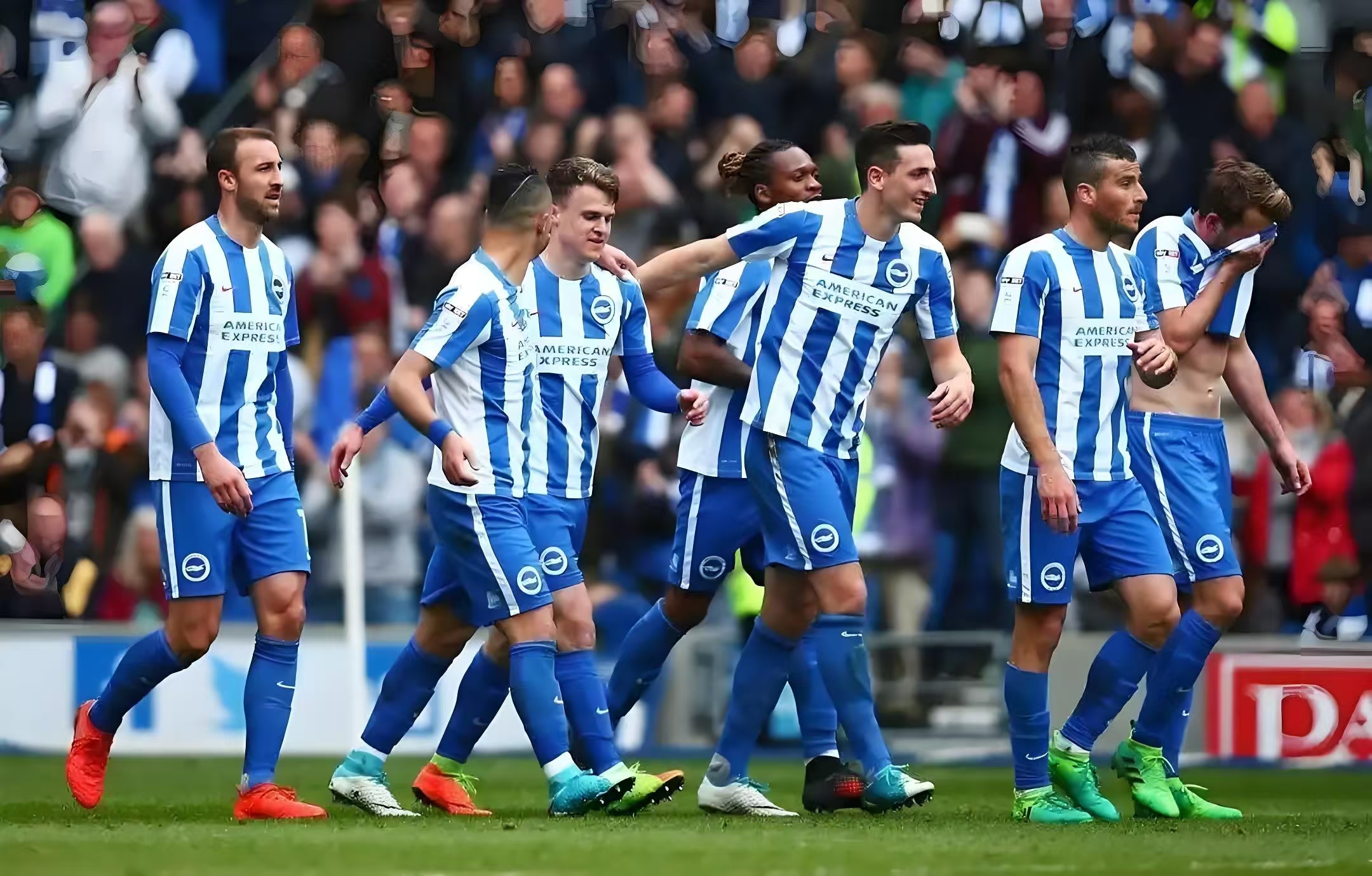 赛前德国杯焦点战，波尔图遗憾出局，媒体盛赞，团队化学反应显著(德国杯最新比赛结果)