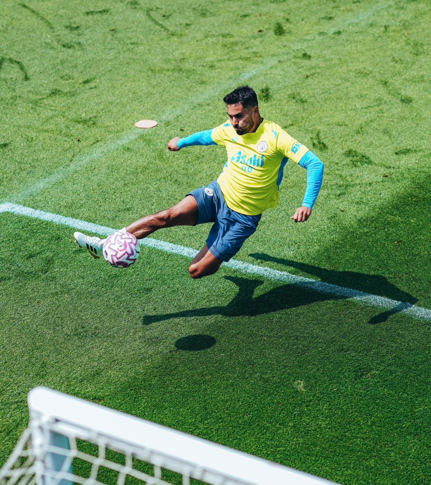 国际比赛日体能课后；巴塞罗那外线爆发备战西甲；底气十足；数据趋势出现新变化(强烈建议中国足协恢复体能测试)