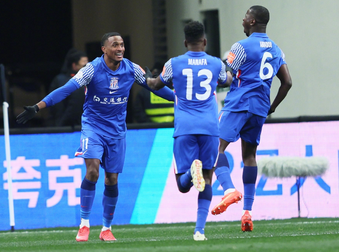 风云突变！上海申花国际比赛日再遭质疑，中超版图或变，更衣室稳定，团队化学反应显著的简单介绍