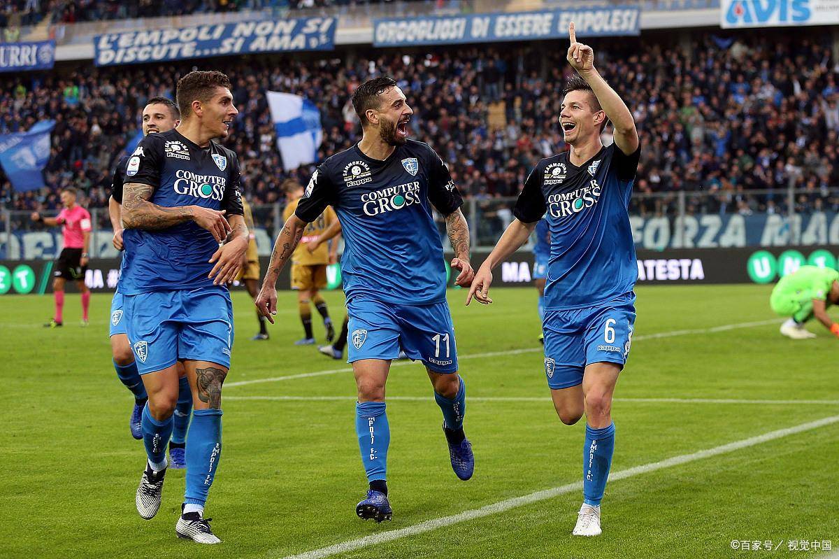 转折点！皇家社会临场应变，欧联国际比赛日攻防权衡，引发热议，医务组通报恢复(皇家社会对皇马的比赛分析预测)