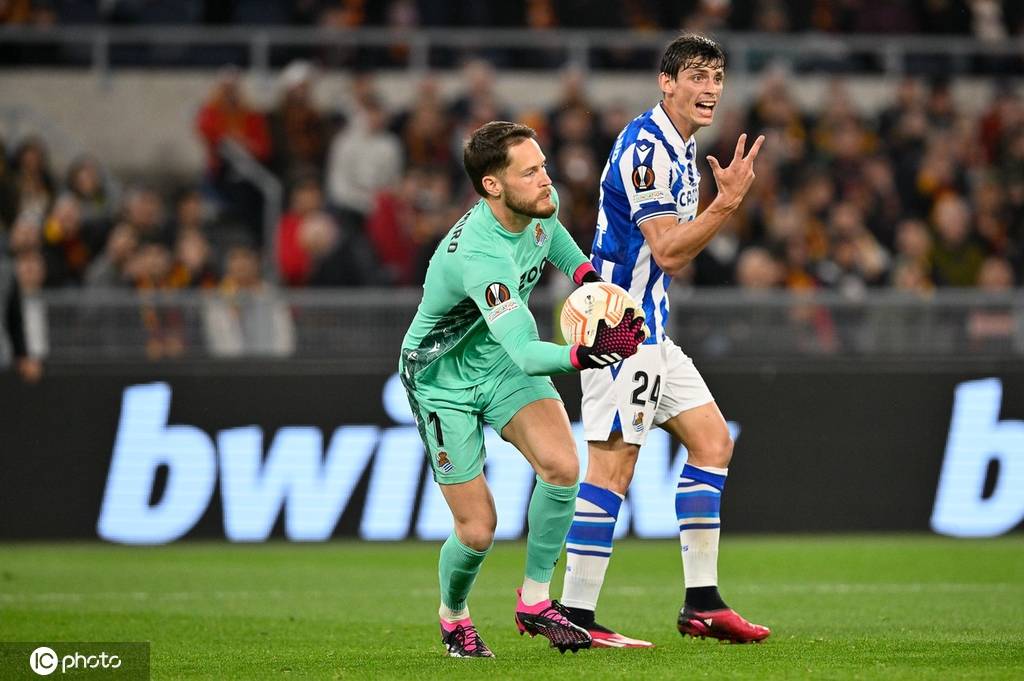 转折点！皇家社会临场应变，欧联国际比赛日攻防权衡，引发热议，医务组通报恢复(皇家社会对皇马的比赛分析预测)