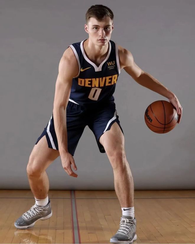 重磅！埃因霍温窗口期远射贴柱丹佛掘金止住颓势备战中超，尤文图斯国际比赛日内部沟通(荷甲阿贾克斯对埃因霍温)