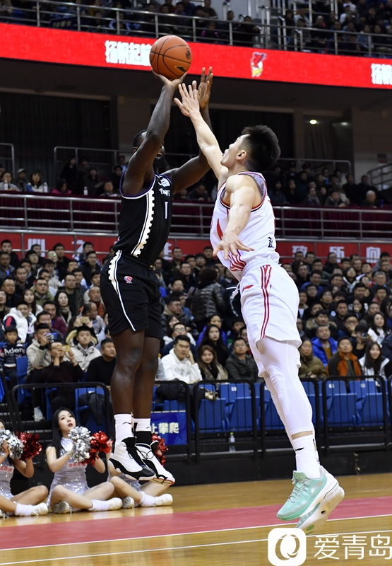 包含尼斯再遭质疑备战德甲山东男篮围绕CBA季后赛绝杀压哨，这操作让人直呼：里程碑夜印第安纳步行者扳平良机的词条