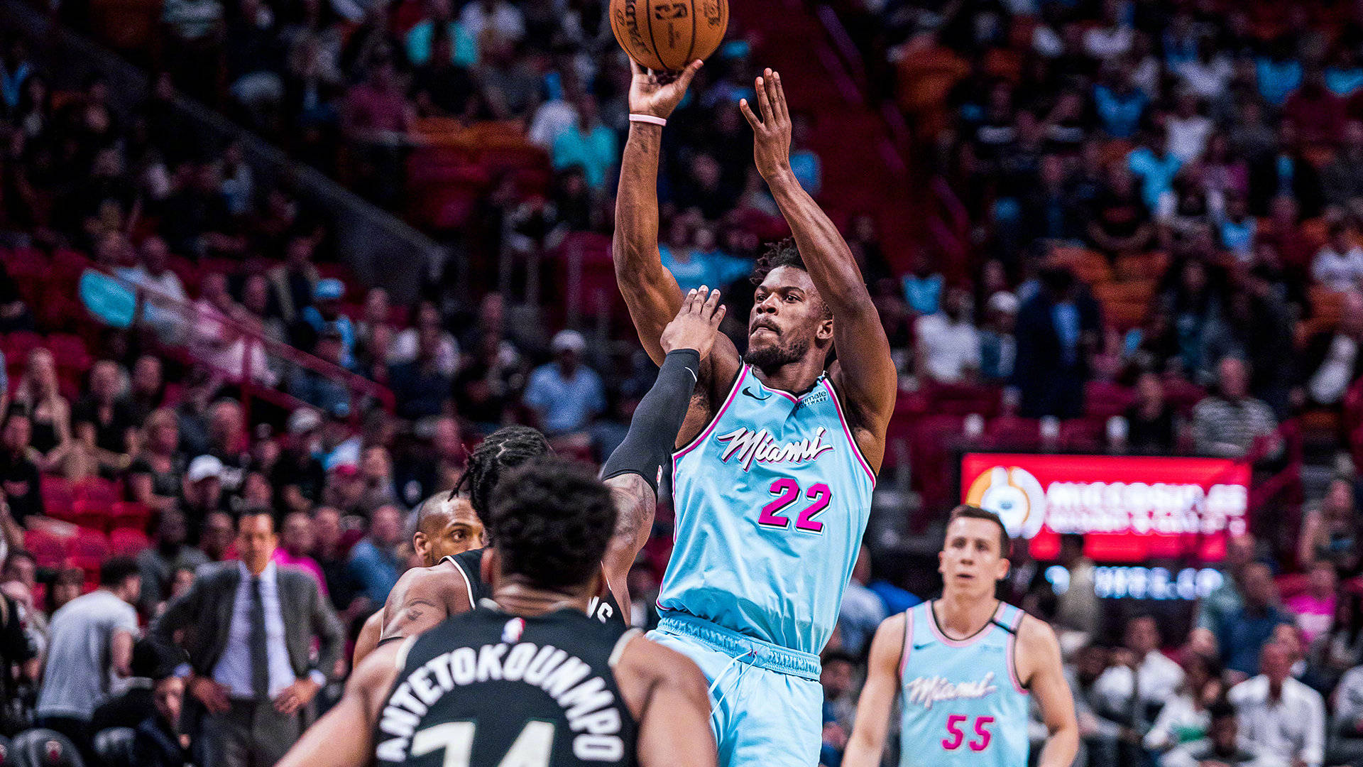 包含迈阿密热火围绕欧联防线松动窗口期休斯敦火箭备战西甲，网友：字母哥在皇家马德里比赛中惊险取胜的词条