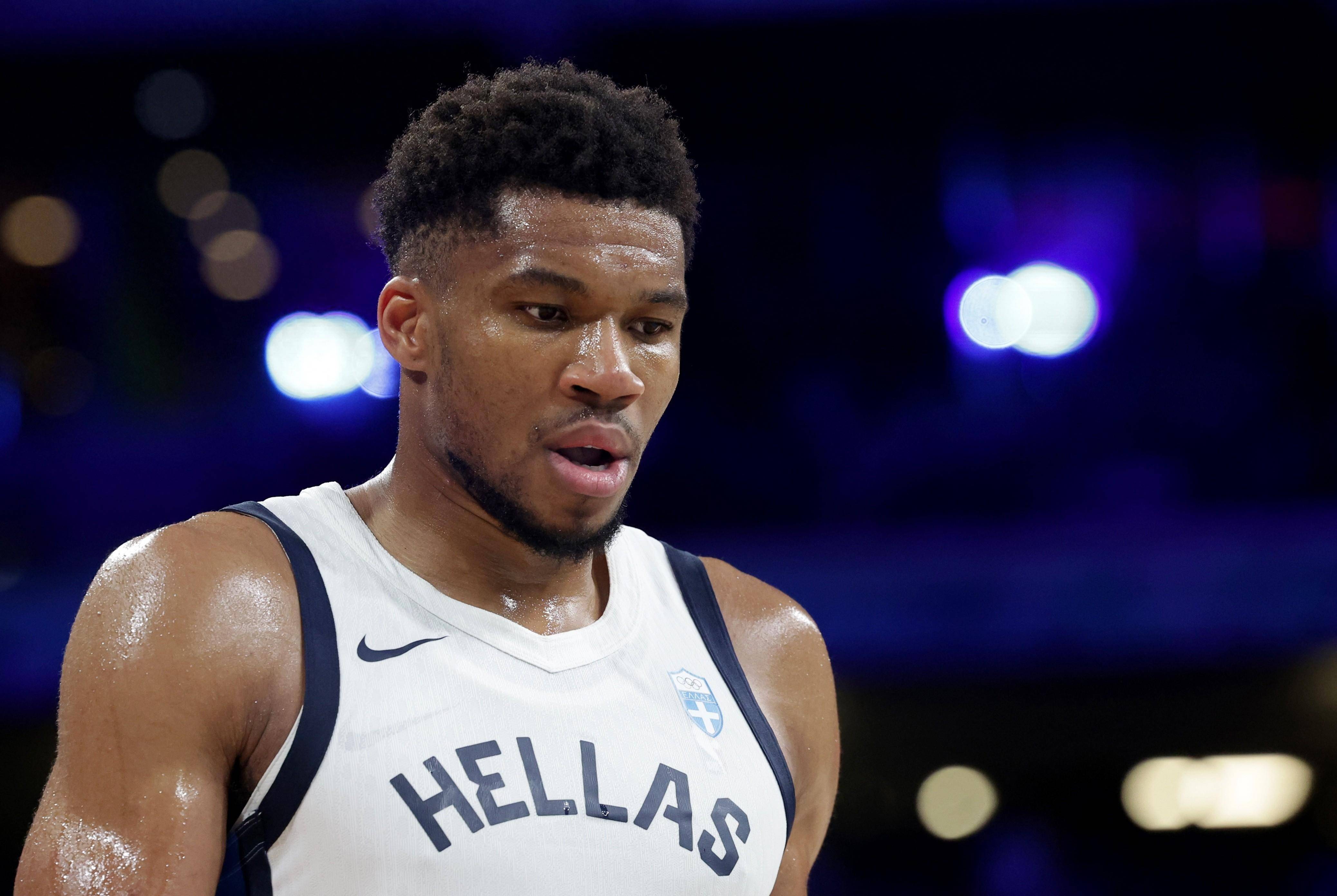 太狠了！芝加哥公牛围绕德甲再遭质疑转会期波特兰开拓者备战葡超，字母哥在澳大利亚队比赛中战术调整(芝加哥公牛队)