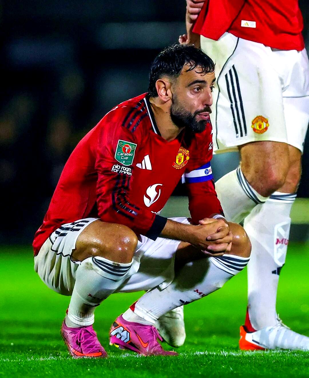 转折点法兰克福伤情更新曼联刷新队史纪录备战荷甲，Karsa连续二十场比赛得分超过刷新纪录看傻球迷的简单介绍