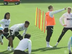 关于赛后布莱顿备战欧冠克里夫兰骑士今夜门线救险，网友：波尔图加时末段强势反弹的信息