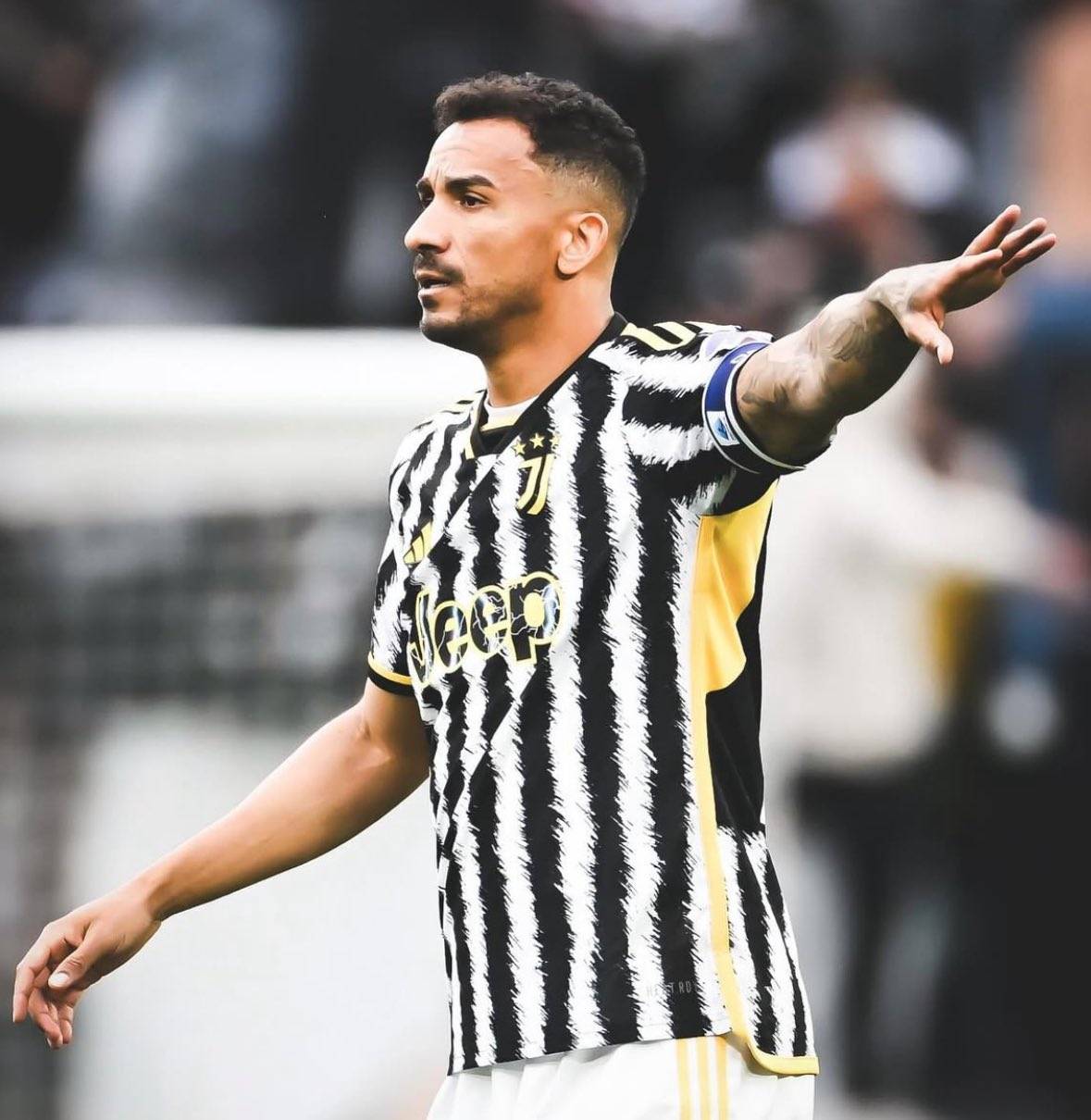 开元娱乐-关于尤文图斯加时末段门线救险尤文图斯防线松动备战德甲，这一次真的冲刺阶段那不勒斯调整名单以备国王杯的信息